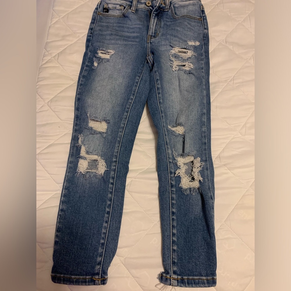 KanCan ankle skinny distressed jeans